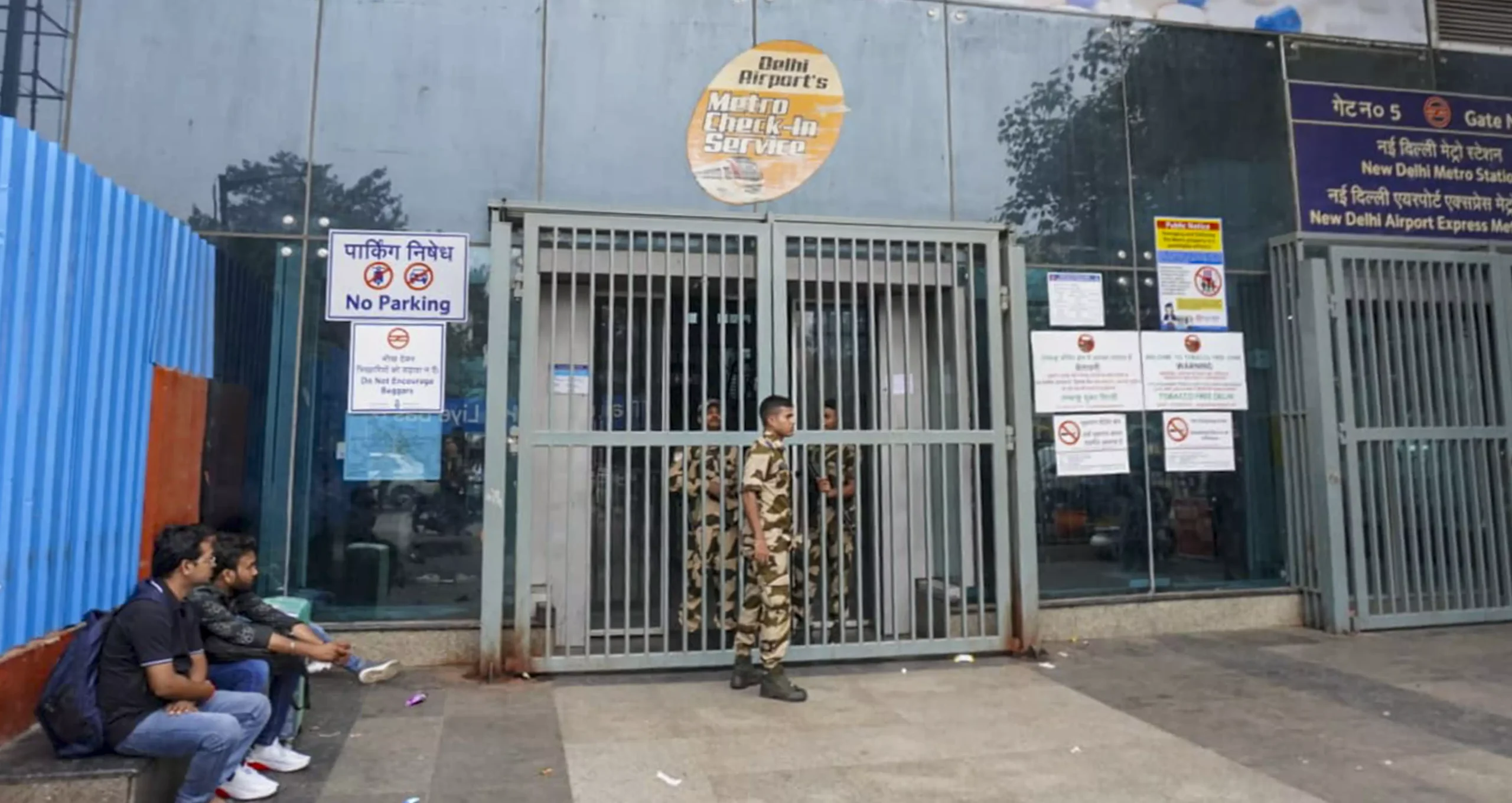 Delhi Metro Closes Entry and Exit at Six Stations as Congress Plans Protest March to Supreme Court