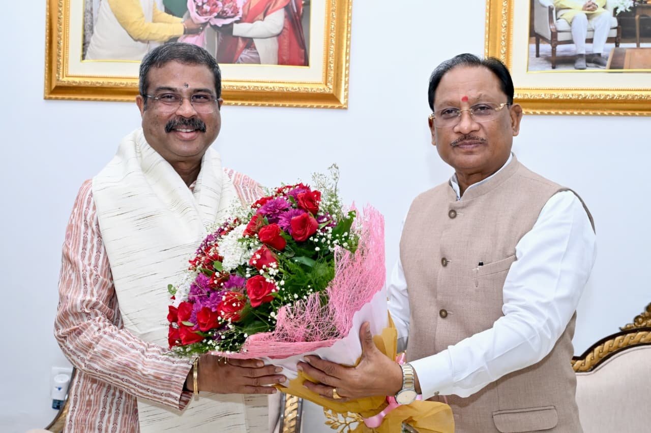 Dharmendra Pradhan Pays Courtesy Visit to Chief Minister Vishnu Deo Sai