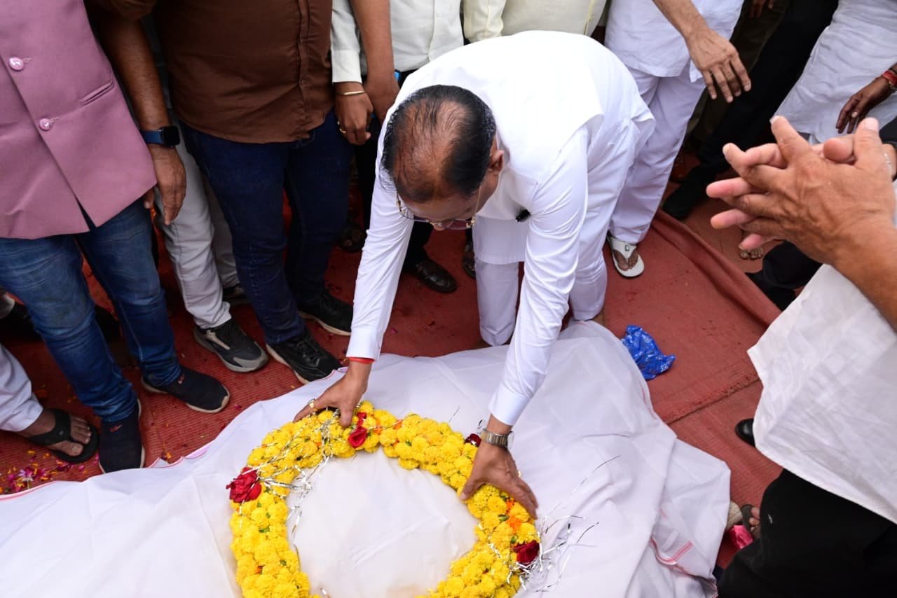 Domanlal Korsewada Cremated with State Honours; CM Sai Calls His Passing an Irreparable Loss