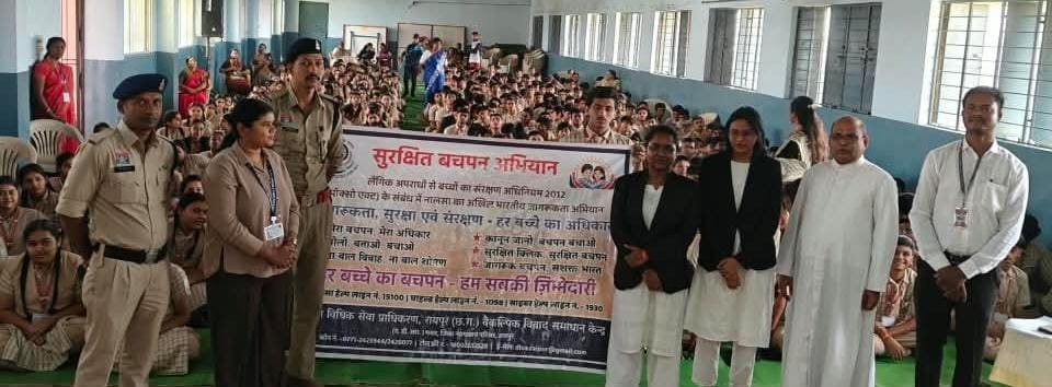 ‘Surakshit Bachpan’ Campaign Reaches 21 Raipur Schools; 42 Judges Explain Children’s Rights and Safety