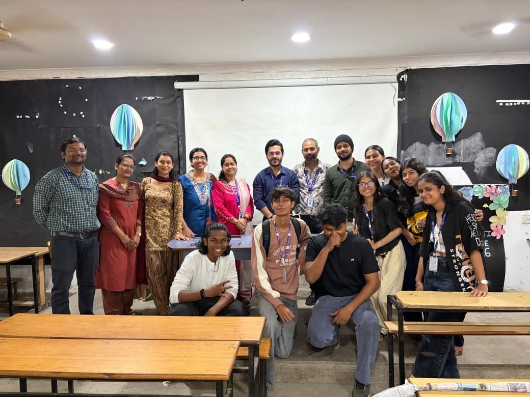 Pragati College’s Commerce and Management Department Organises Treasure Hunt